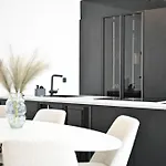 Luxury Antoni