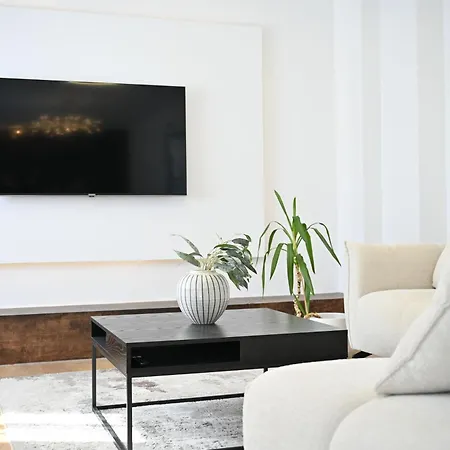 Luxury Antoni * Podstrana