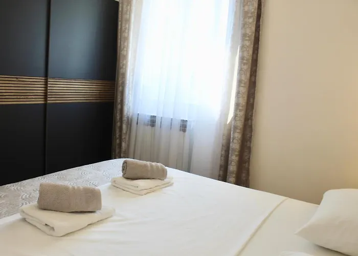 Luxury Antoni *