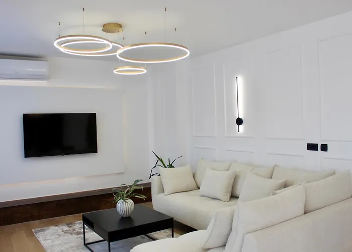 Luxury Antoni