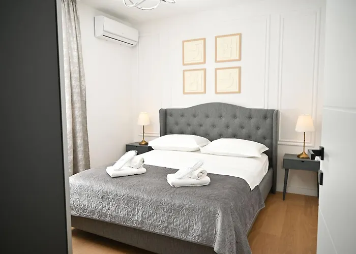 Luxury Antoni