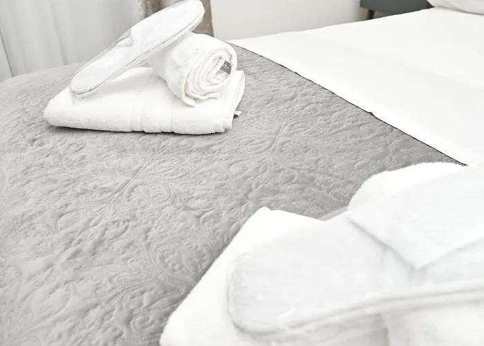Luxury Antoni *