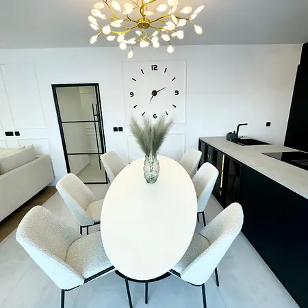 Luxury Antoni