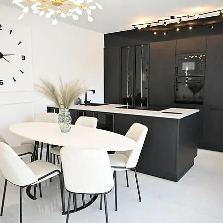 Luxury Antoni * Podstrana
